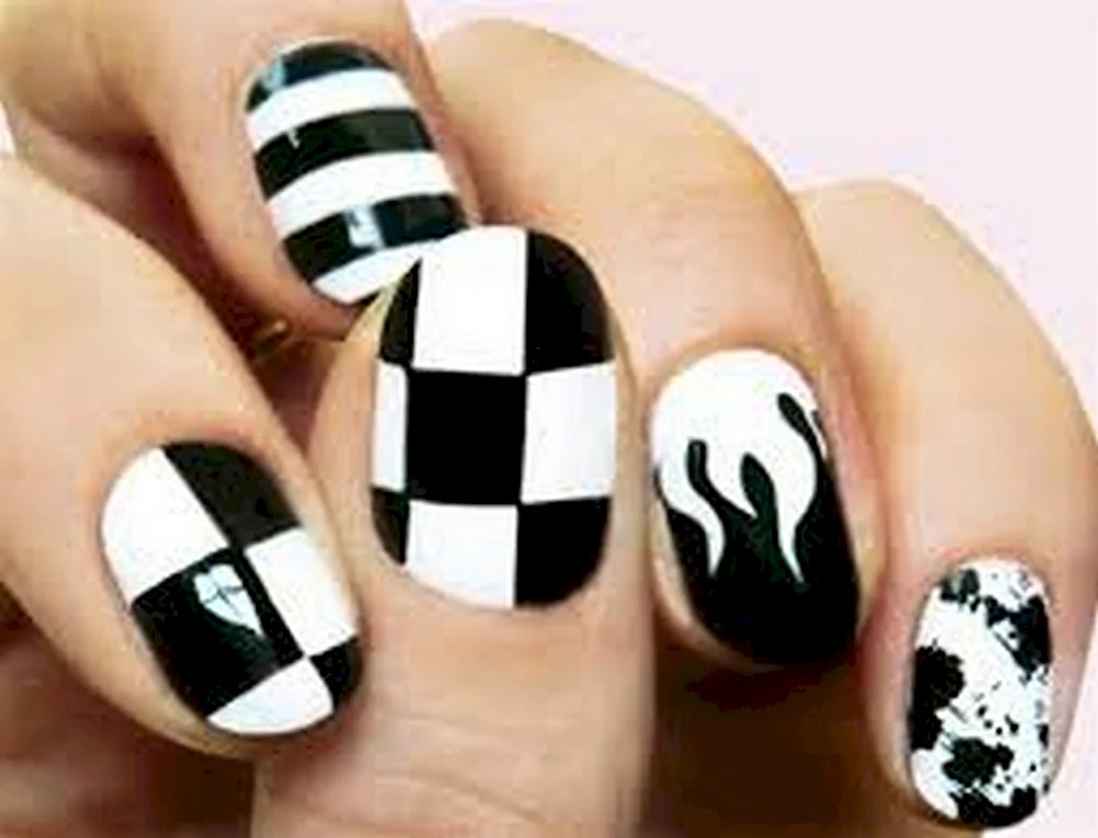 Black and White Lattice Nail Art