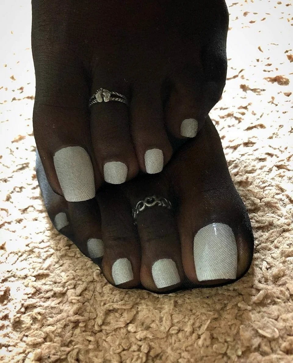 Black and White Nail feet