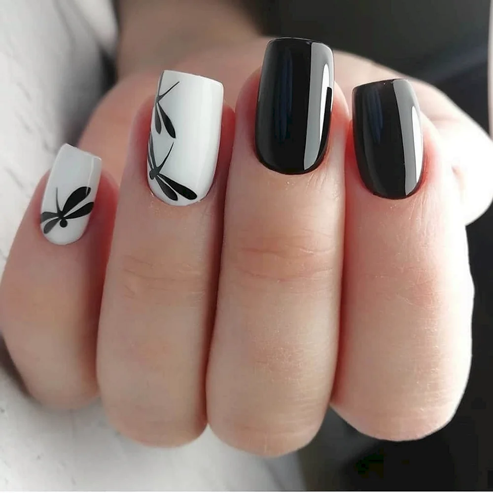 Black White Nails