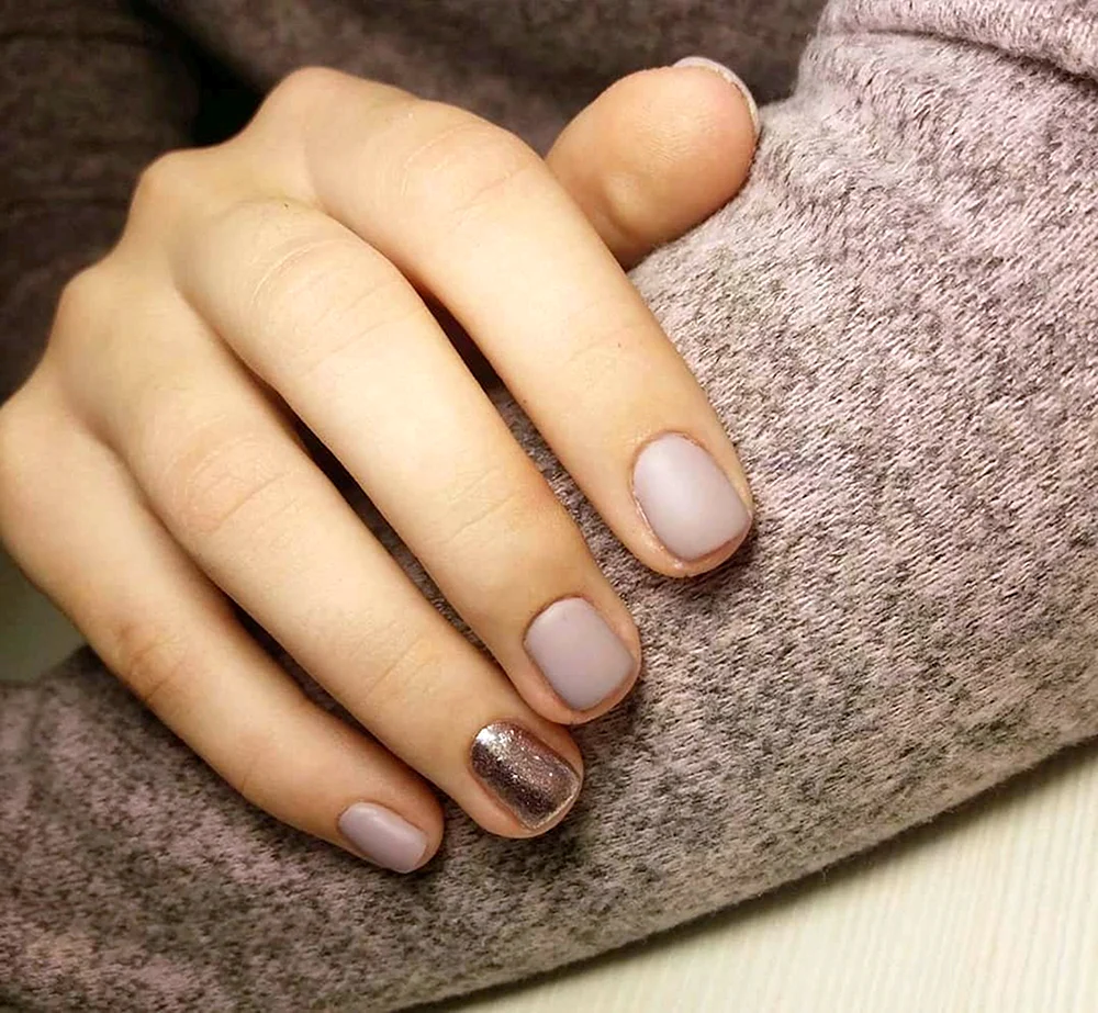 Brown long Manicure