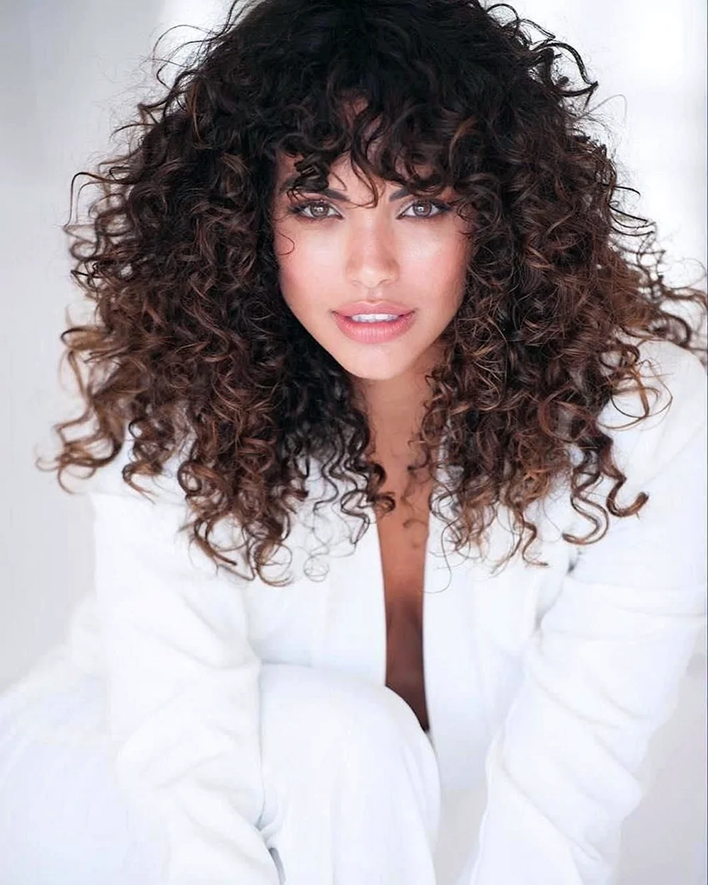 Curly hair Latina
