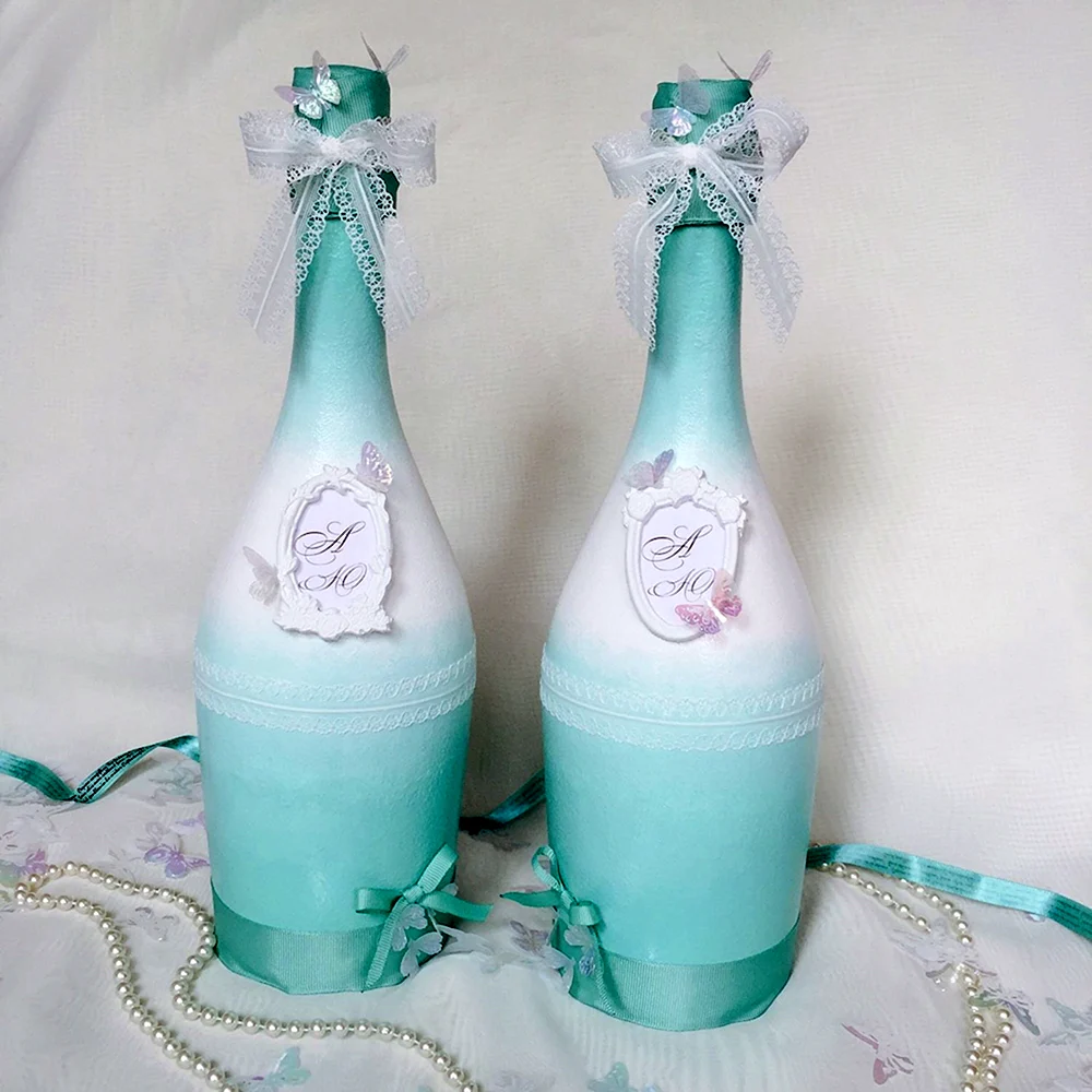 Декор свадебных бутылок краской
