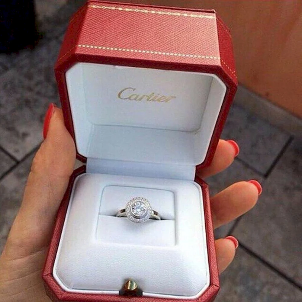 Engagement Ring Cartier