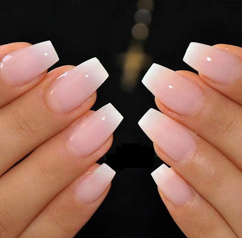 French Manicure Ombre