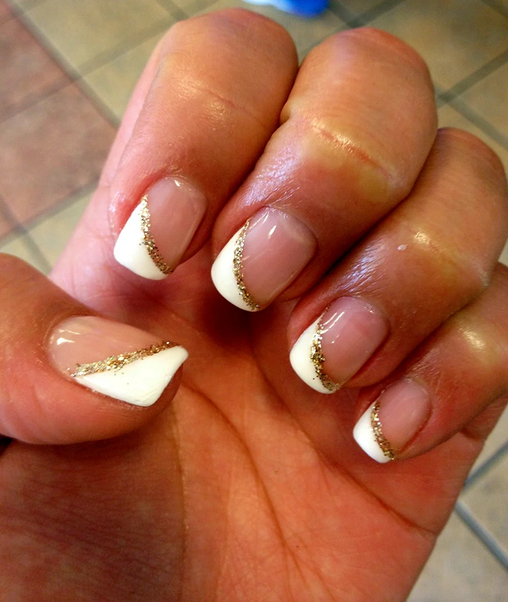 French Tip Manicure