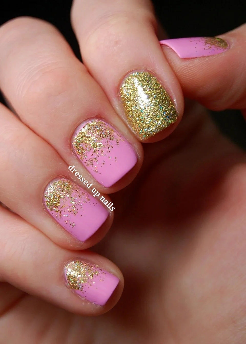 Gold glitter Nails