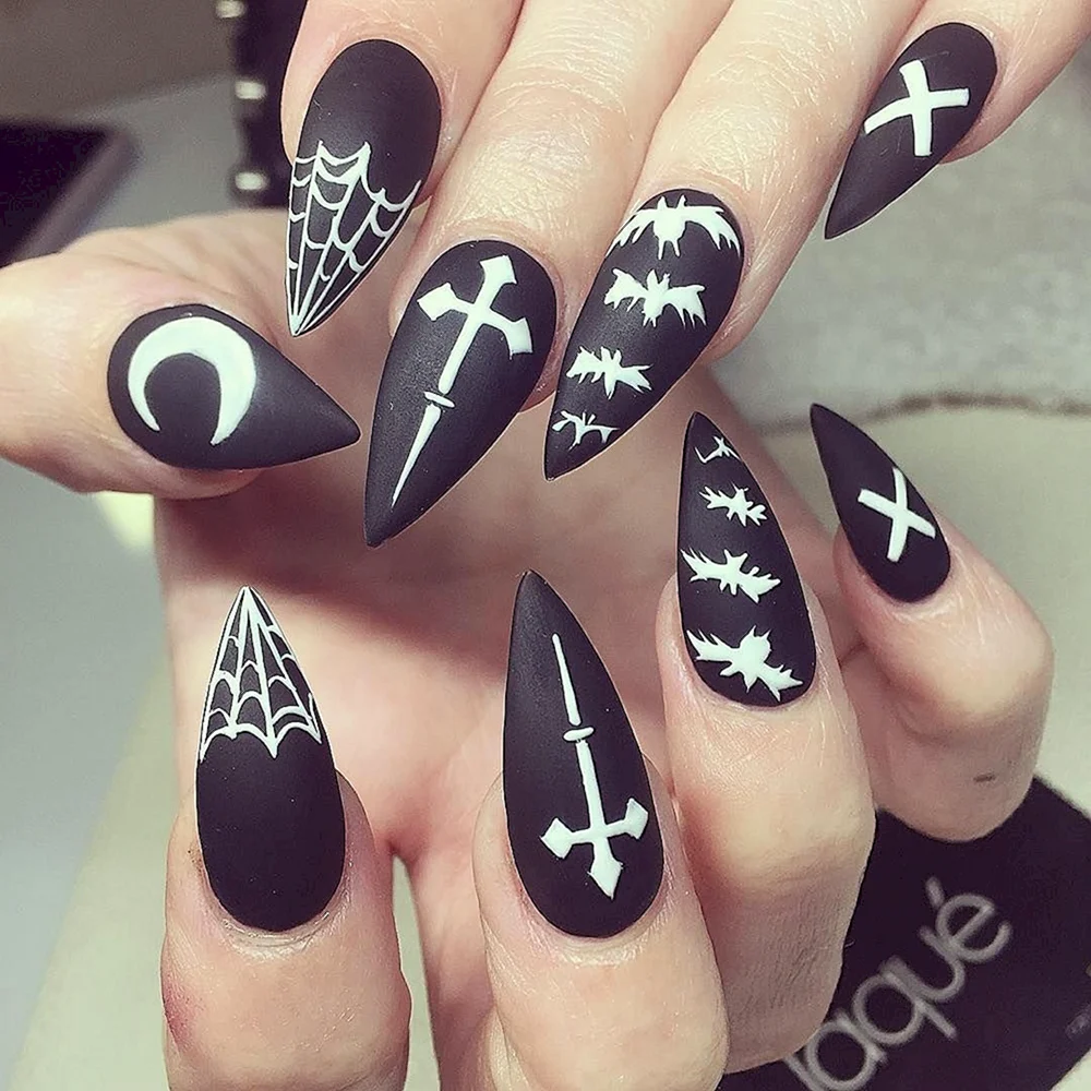 Goth Manicure