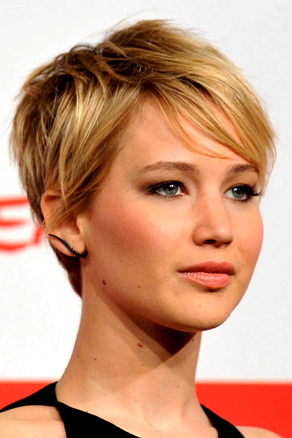 Jennifer Lawrence short hair