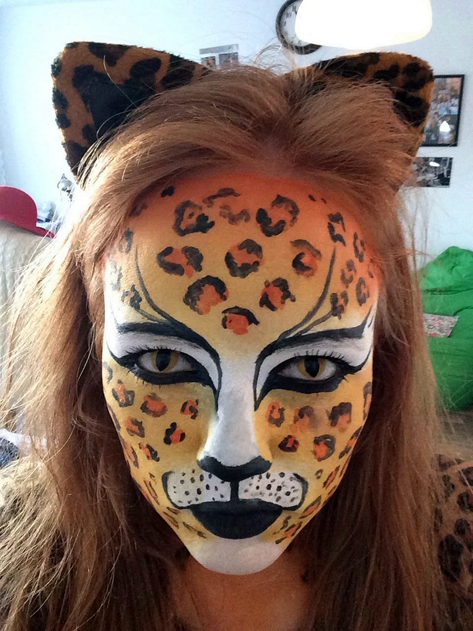 Leopard face Makeup