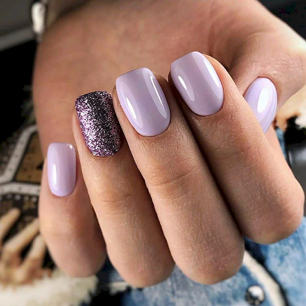 Lilac Nails 2022