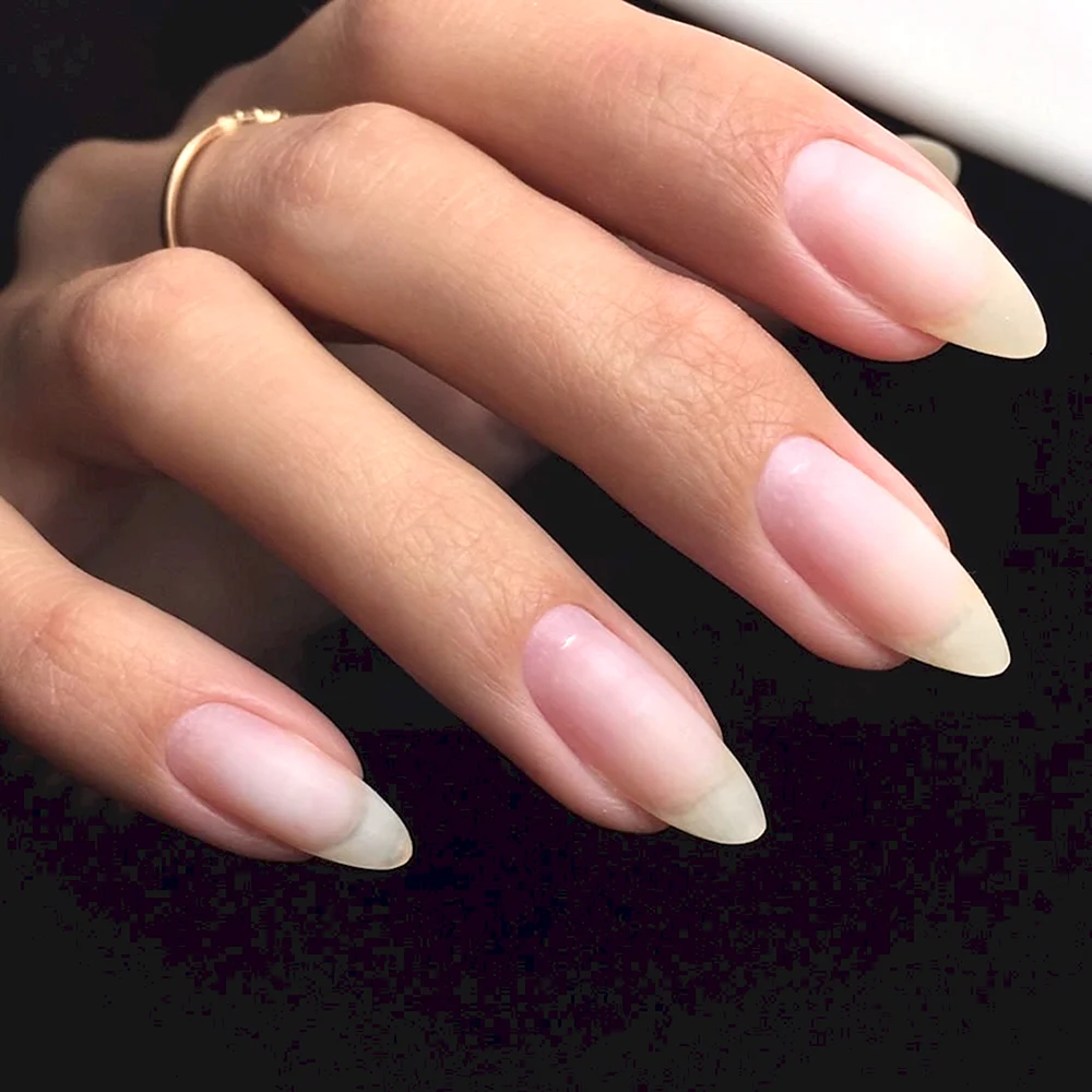 Long natural Nails Almond