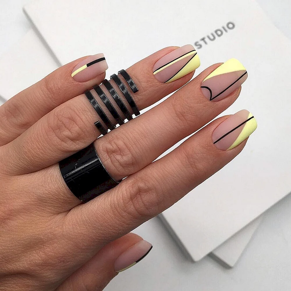 Nails 2021 trend