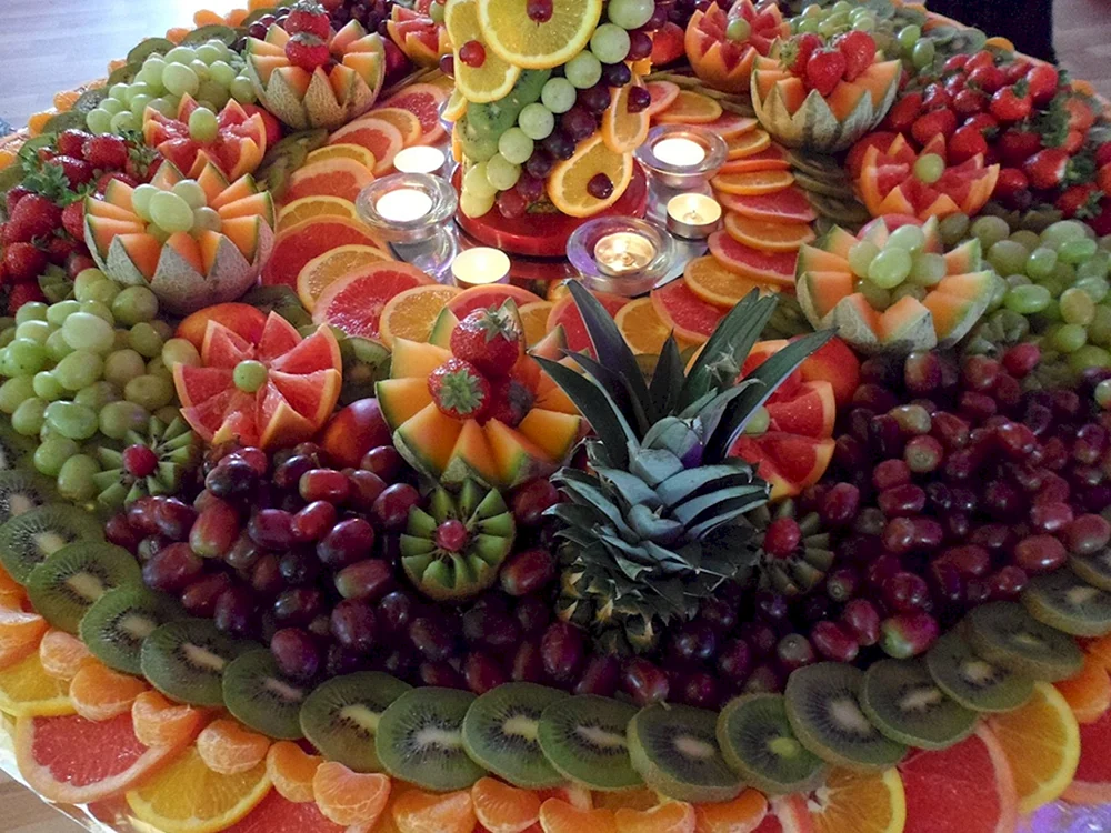 Нарезка фруктов на свадьбу