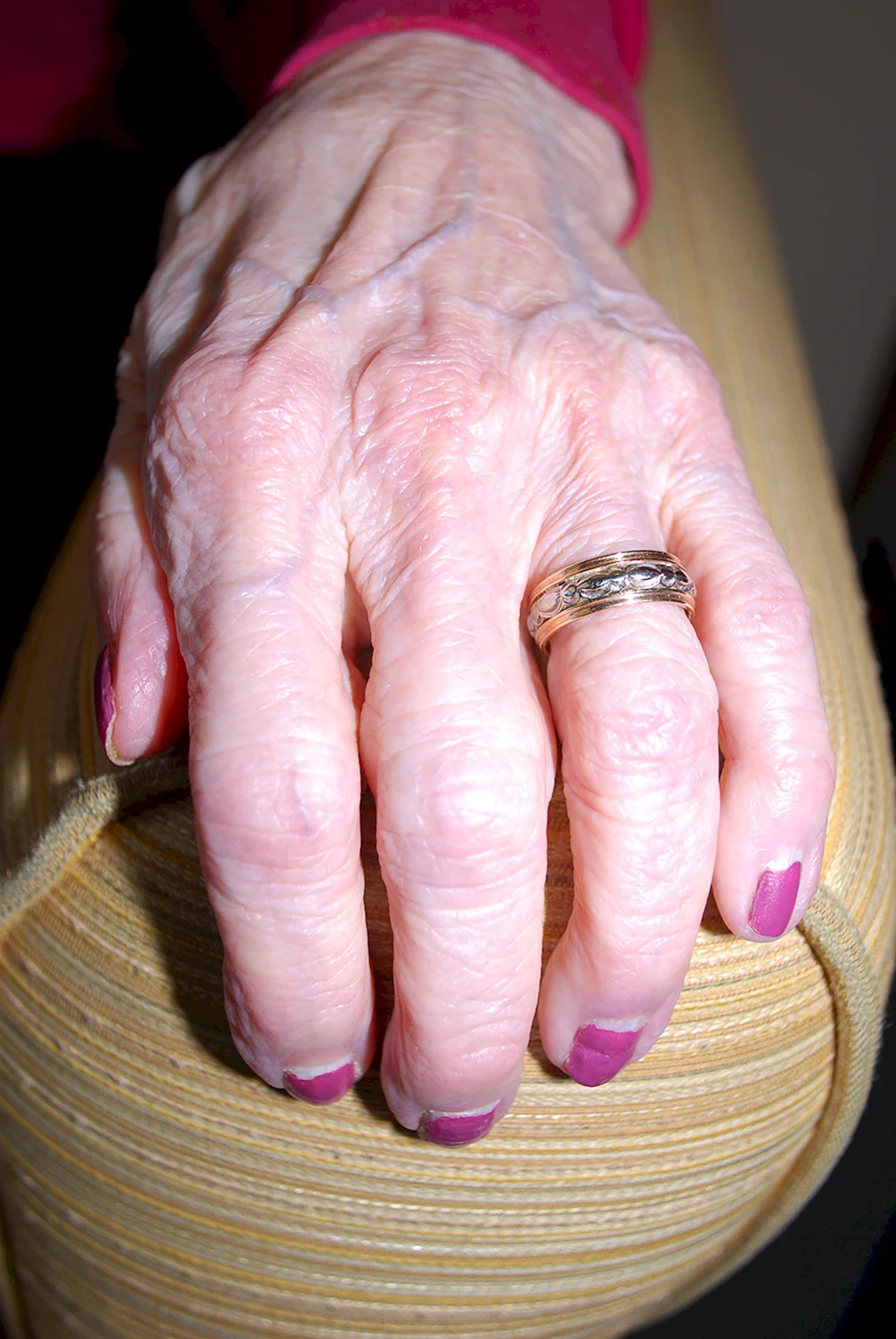 Ногти для пожилых женщин