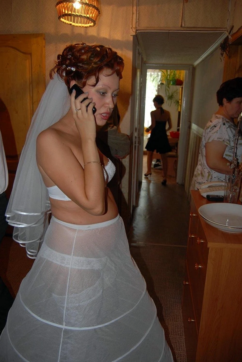 Одевание невесты