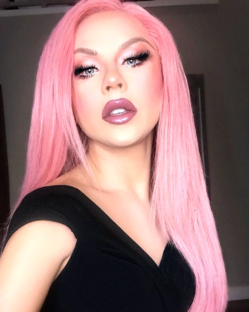 Pink hair Trans