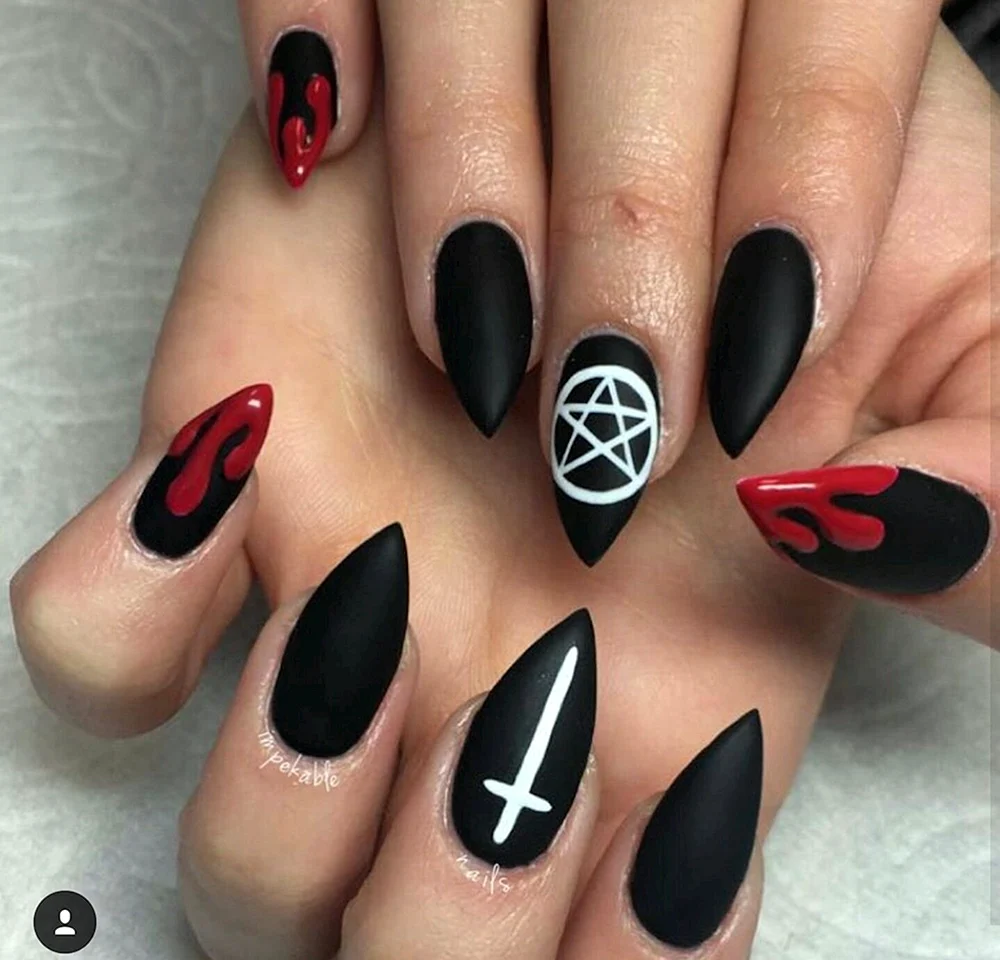 Satan Manicure
