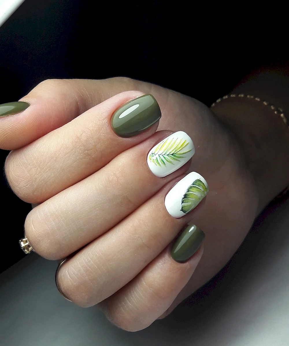 Simple Nail Design with Matte Varnish
