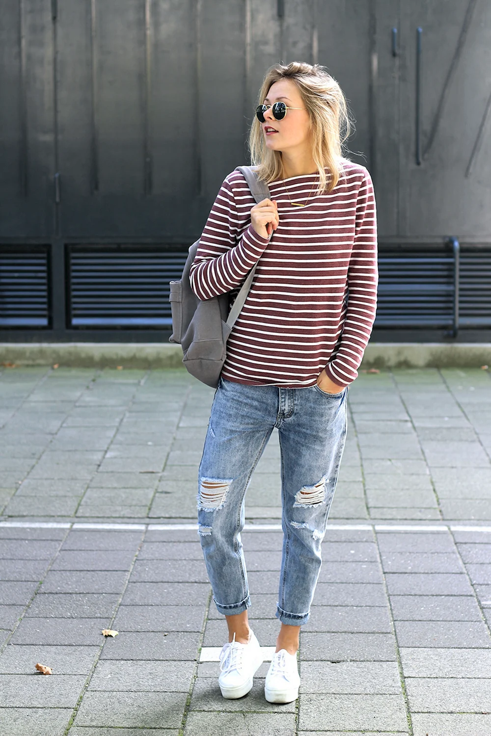 Sneakers with Jeans outfits