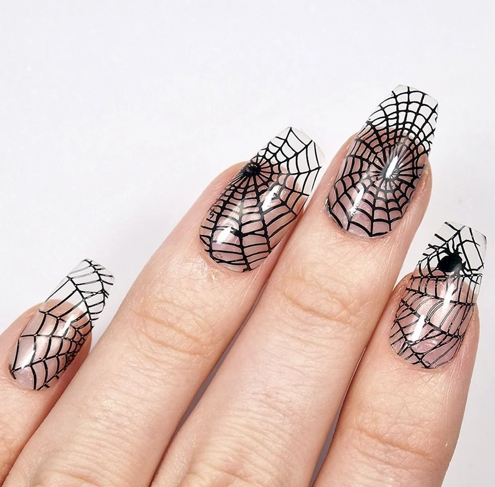 Spider web Nail Art