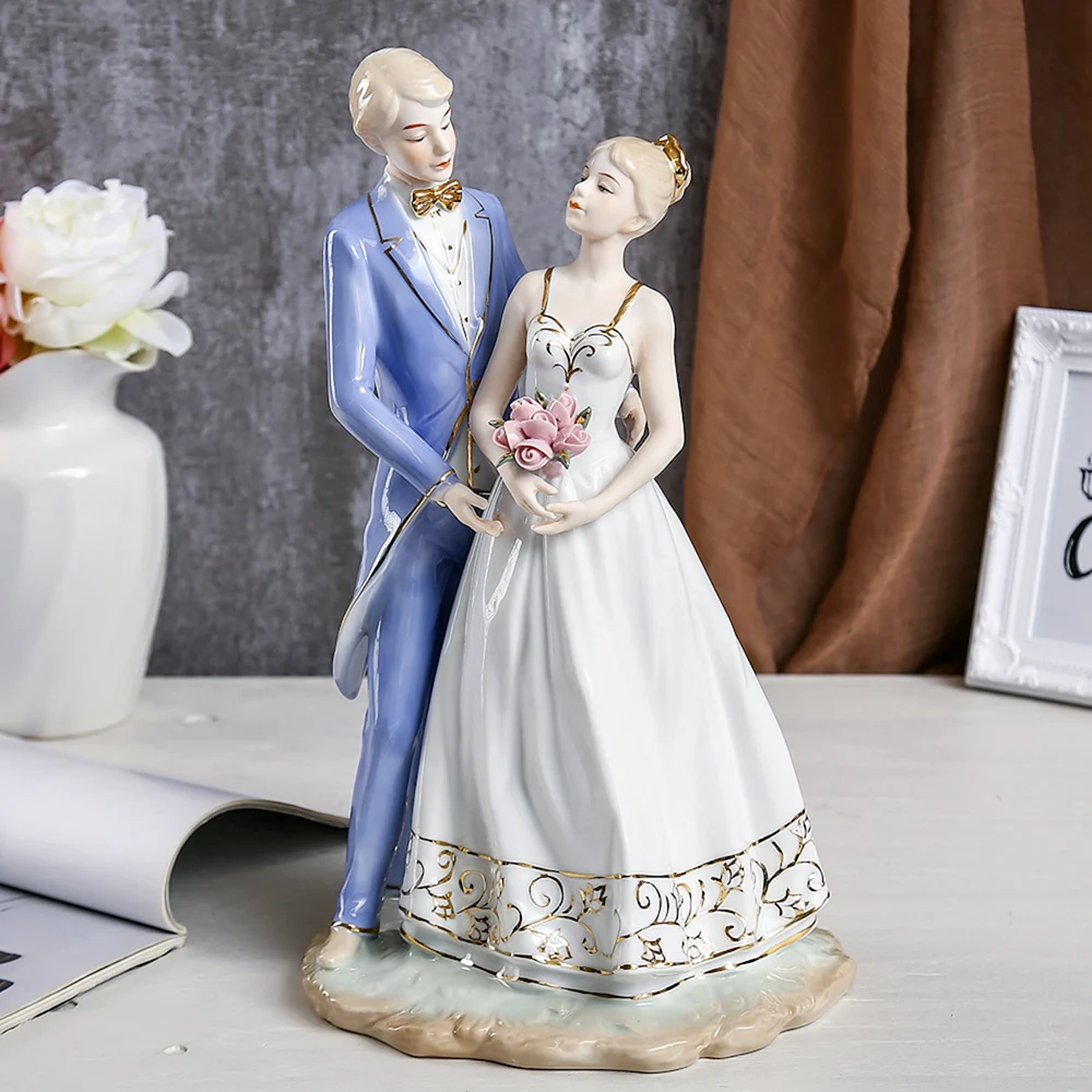 Статуэтка жених и невеста