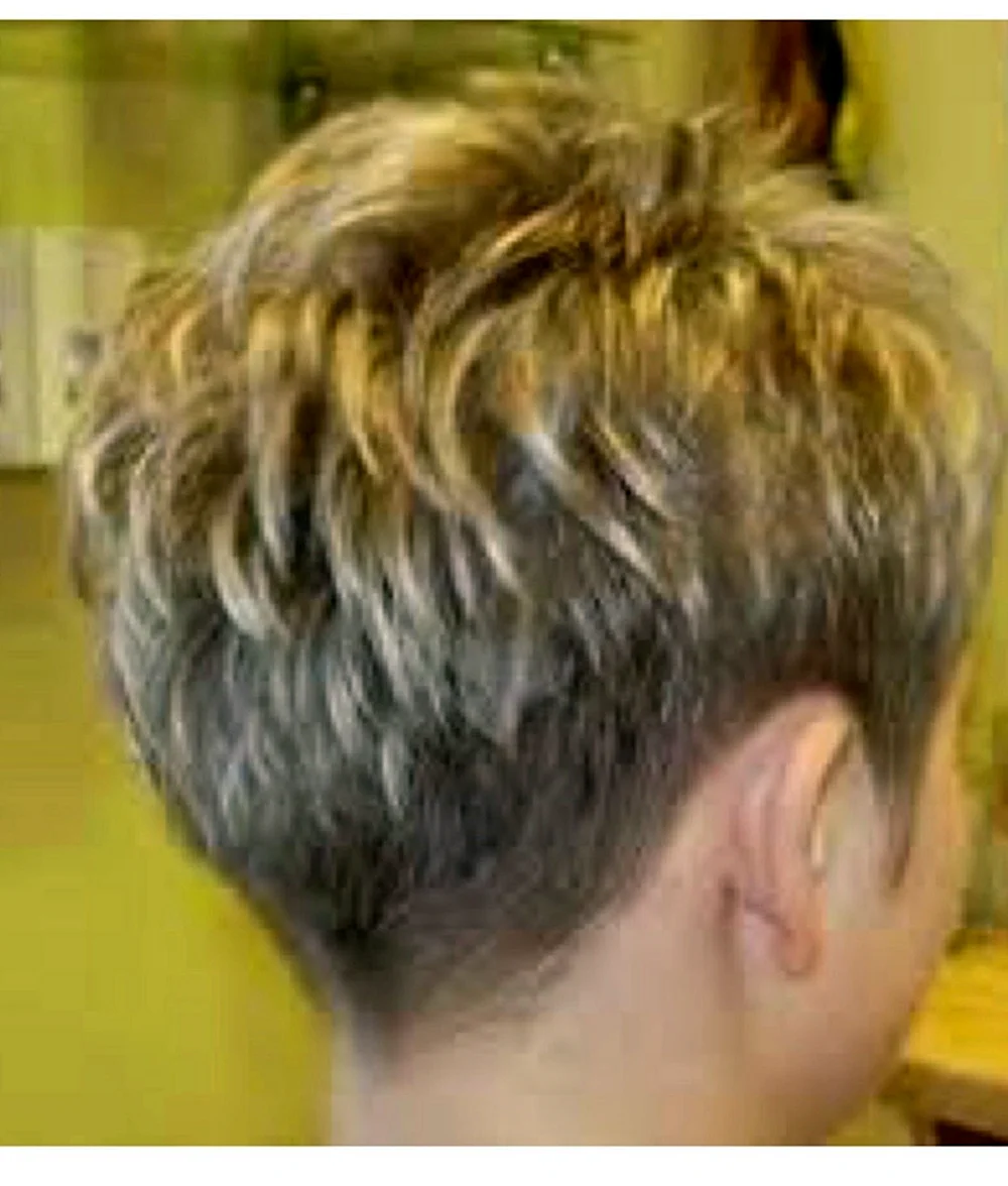 Стрижки 2022 женские спереди и сзади на короткие волосы