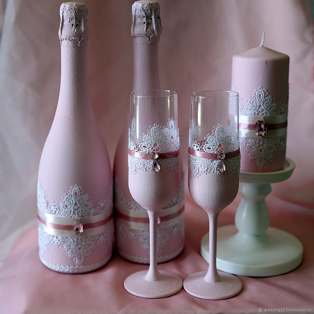 Свадебные наборы бутылки бокалы и свечи