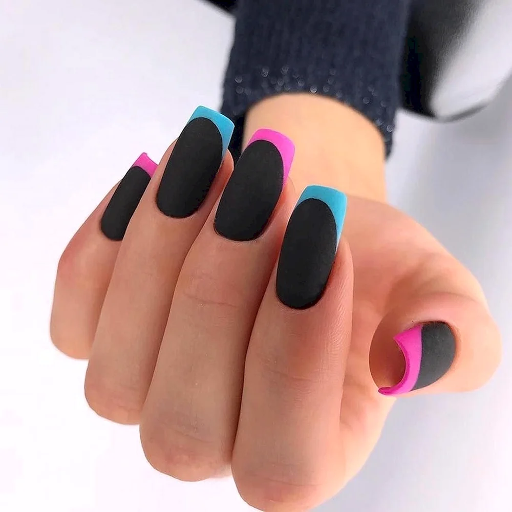 Цветные матовые ногти