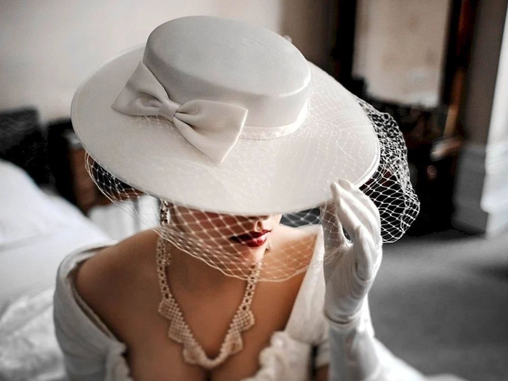 White hat woman