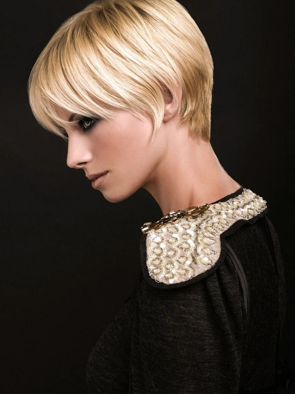Woman short Hairstyle