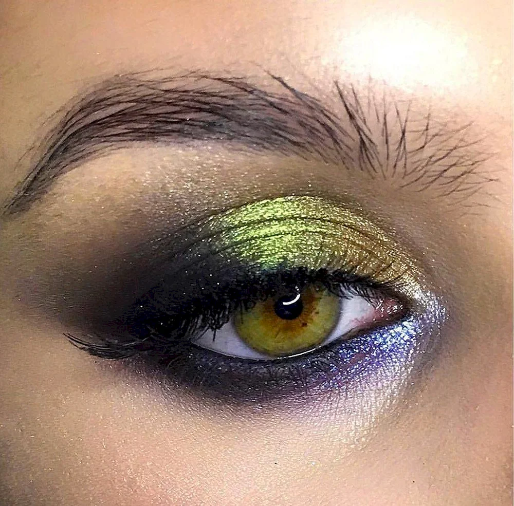 Желто-зеленый макияж глаз
