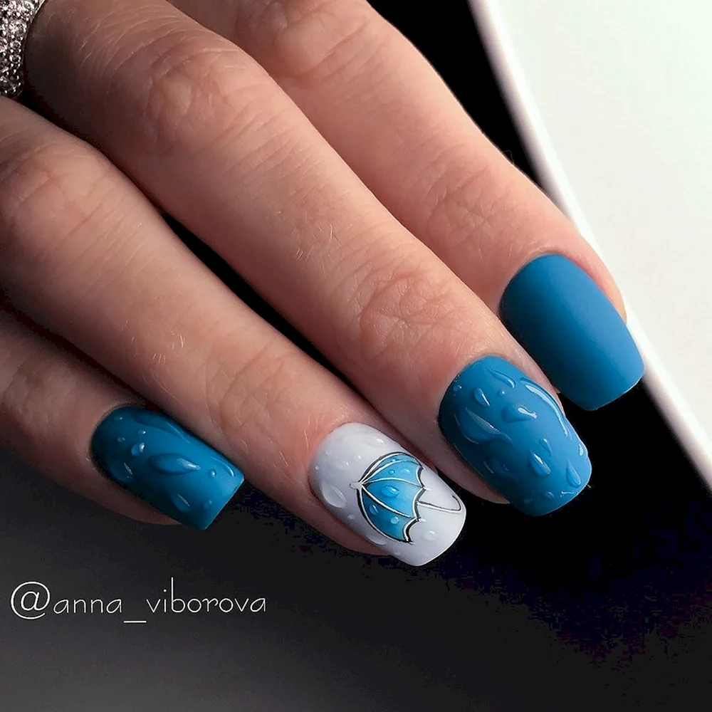 Голубые осенние ногти
