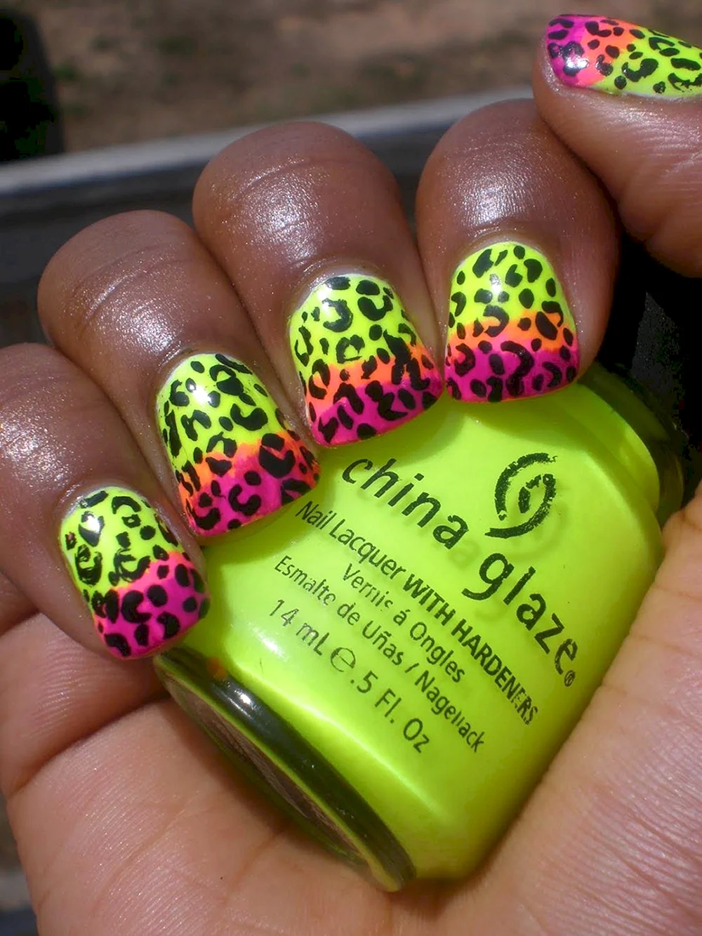 Яркие леопардовые ногти