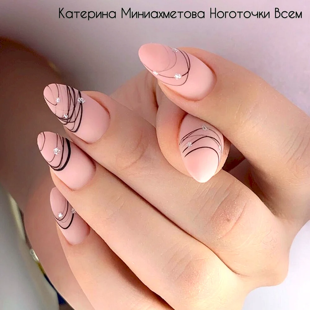 Нюдовые розовые ногти