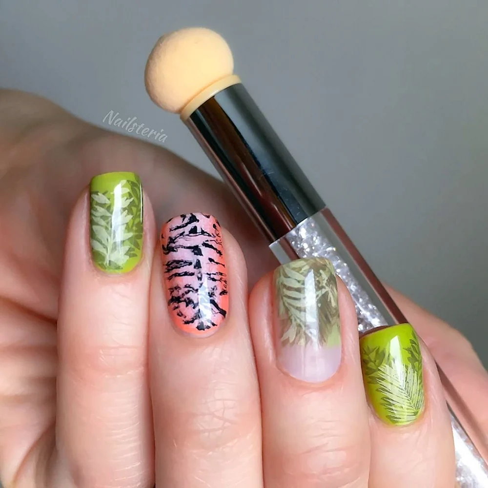 Ногти ботаника
