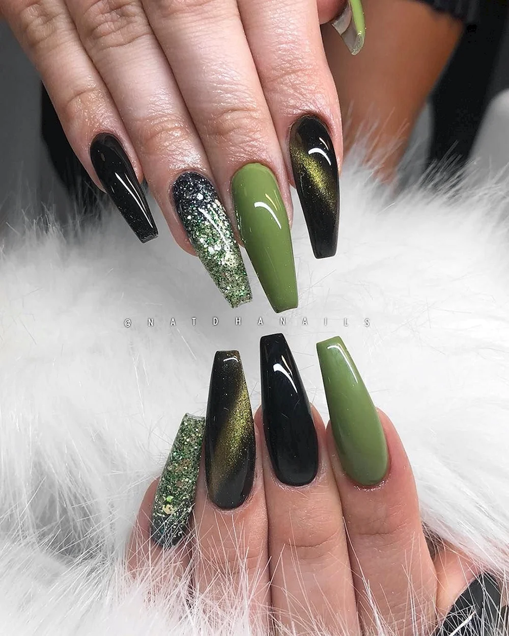 Ногти черно зеленые длинные