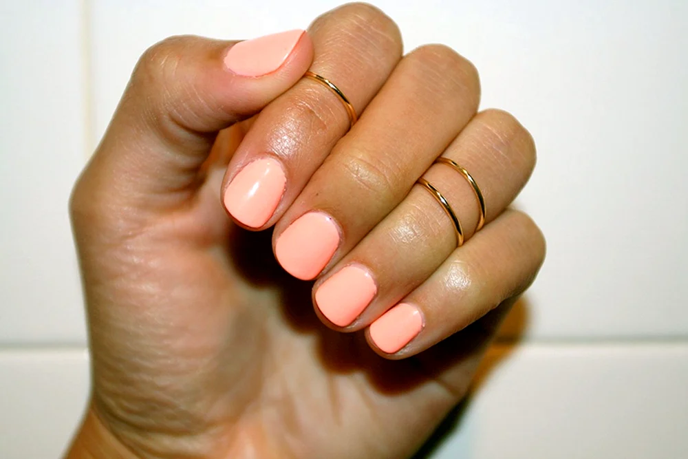 Ногти персикового цвета