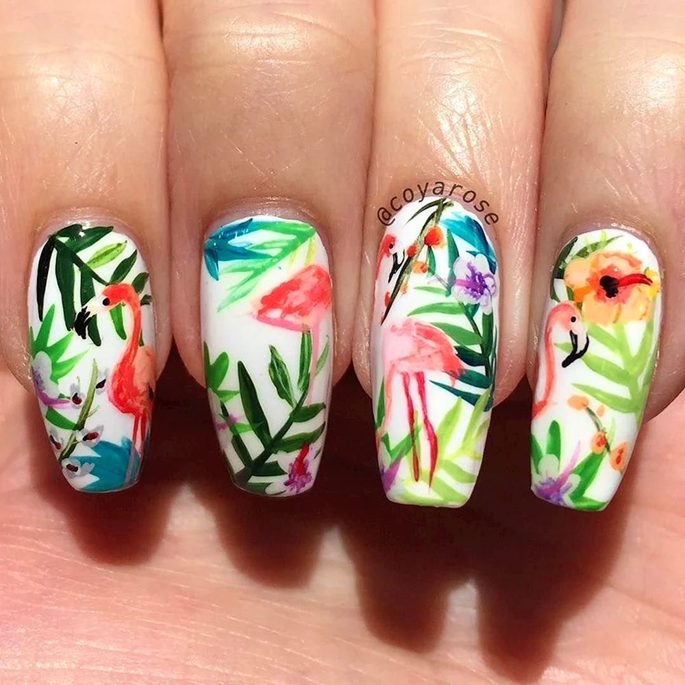 Ногти в тропическом стиле
