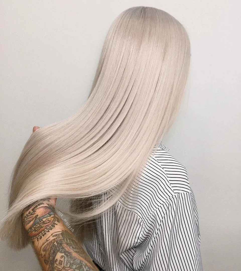 Платиновый блонд длинные волосы