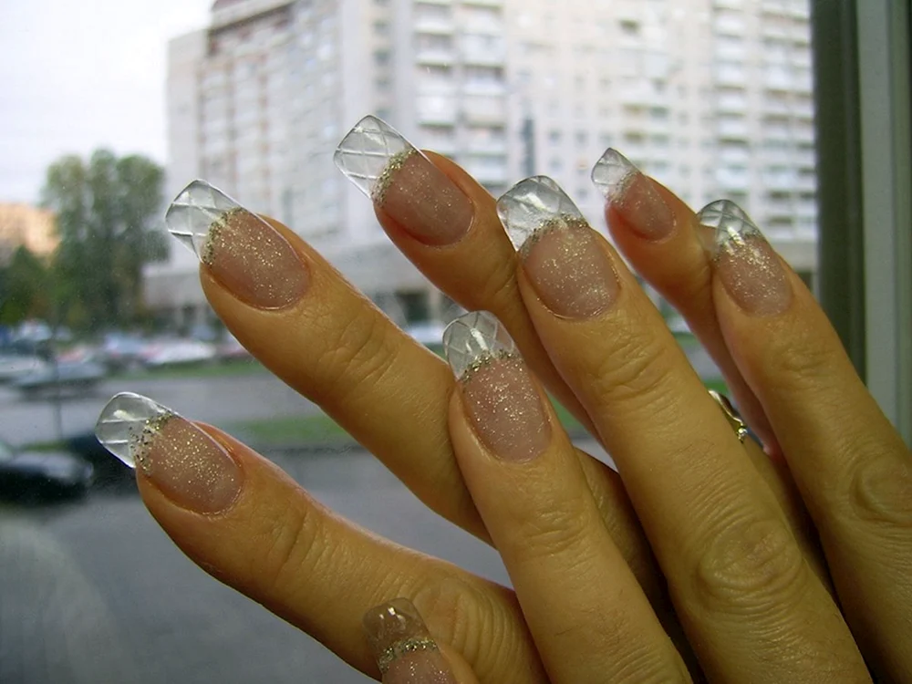 Прозрачные ногти