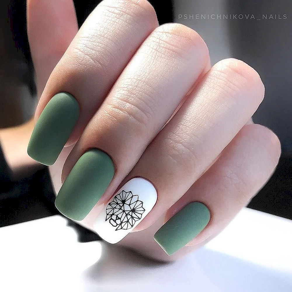 Зеленовые матовые ногти