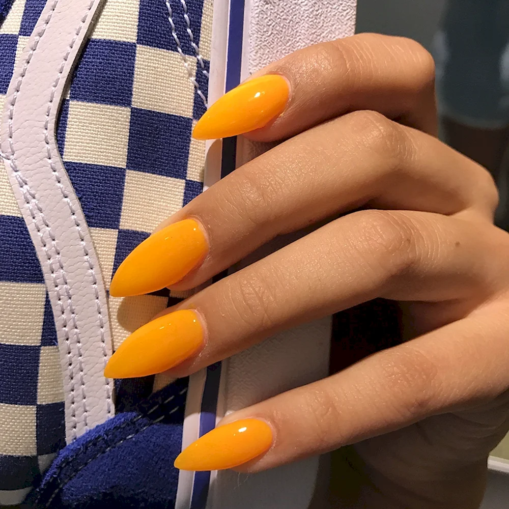 Желто оранжевые ногти